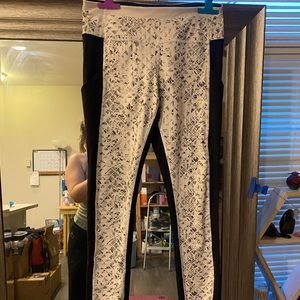 Great condition Lululemon leggings!